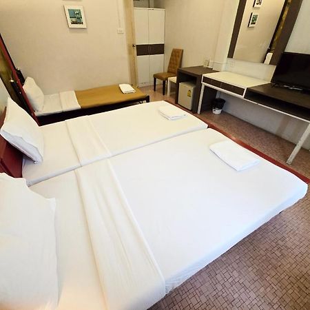 Rajata Hotel Bangkok Exteriör bild