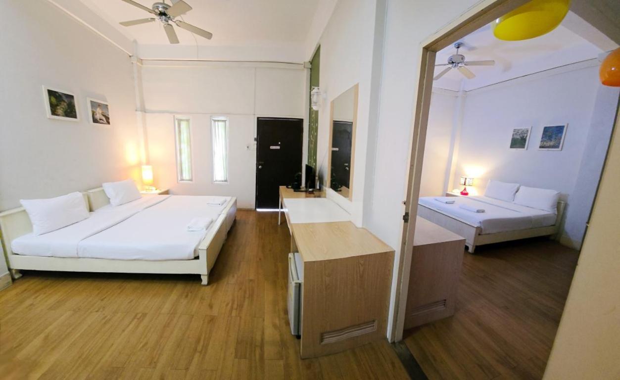 Rajata Hotel Bangkok Exteriör bild